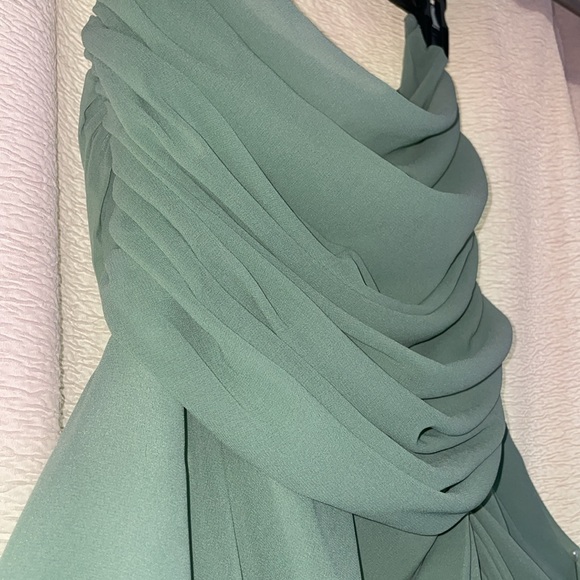 NWT PRETTYLITTLETHING dress 10 - Picture 3 of 14